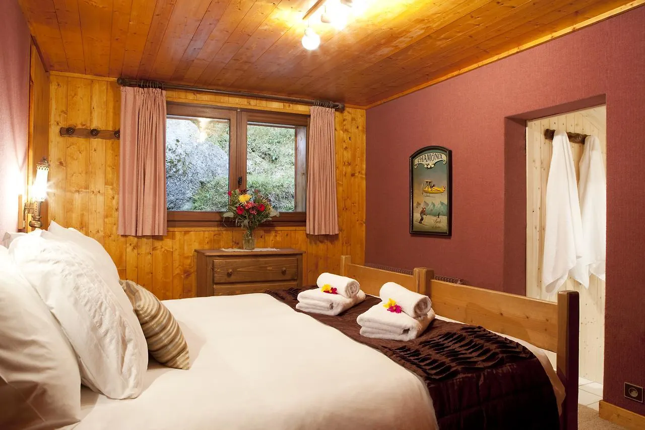 הוילה שאמוני Marmotte Mountain Retreat בקתה